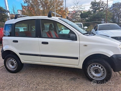 Usato 2006 Fiat Panda 4x4 1.2 Benzin 60 CV (6.499 €)