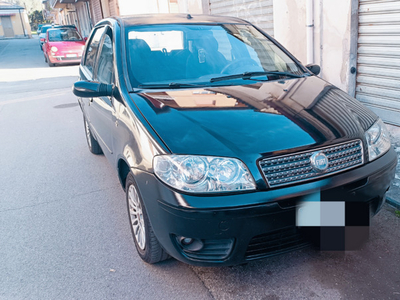 Usato 2007 Fiat Punto 1.2 Diesel 69 CV (2.500 €)