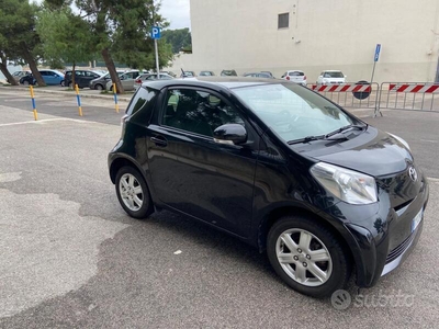 Usato 2009 Toyota iQ 1.0 Benzin (5.499 €)