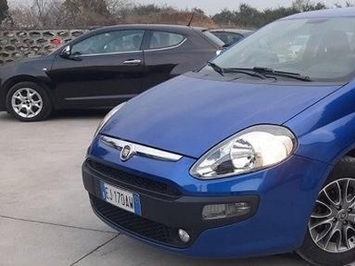 Usato 2011 Fiat Grande Punto 1.2 Benzin 65 CV (3.200 €)