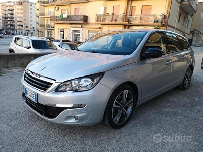 Usato 2014 Peugeot 308 1.6 Diesel 116 CV (7.900 €)