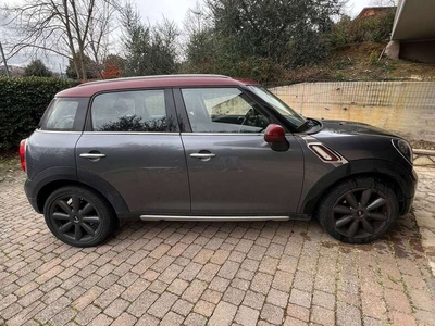 Usato 2015 Mini Cooper D Countryman 1.6 Diesel 111 CV (14.800 €)