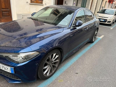 Usato 2016 Alfa Romeo Giulia 2.2 Diesel 180 CV (15.000 €)