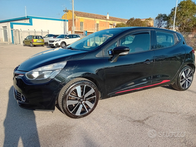 Usato 2016 Renault Clio IV 1.5 Diesel 90 CV (7.200 €)