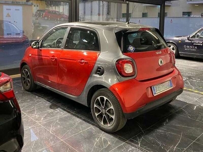 Usato 2016 Smart ForFour 1.0 Benzin 71 CV (13.500 €)