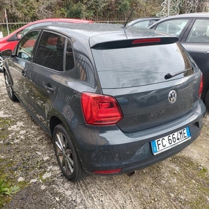 Usato 2016 VW Polo Cross 1.2 Benzin 90 CV (11.800 €)