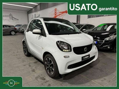 Usato 2017 Smart ForTwo Coupé 1.0 Benzin 71 CV (13.100 €)