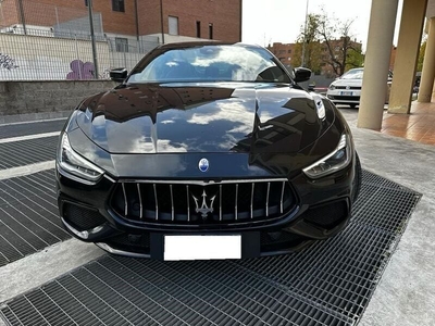 Usato 2019 Maserati Ghibli 3.0 Diesel 275 CV (41.390 €)