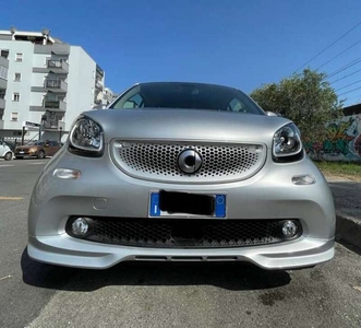 Usato 2019 Smart ForTwo Coupé 1.0 Benzin 71 CV (14.500 €)