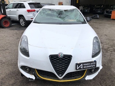 Usato 2021 Alfa Romeo Giulietta 1.6 Diesel 120 CV (8.800 €)