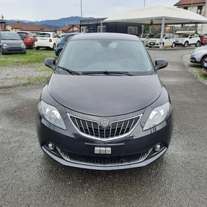 Usato 2024 Lancia Ypsilon 1.0 El_Hybrid 69 CV (16.700 €)