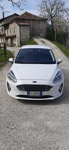 Vendo Ford Fiesta titanium 1.0 ecoboost 100cv