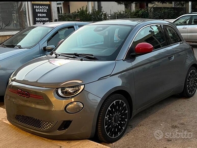 Venduto Fiat 500e 500 Red Berlina 23,. - auto usate in vendita