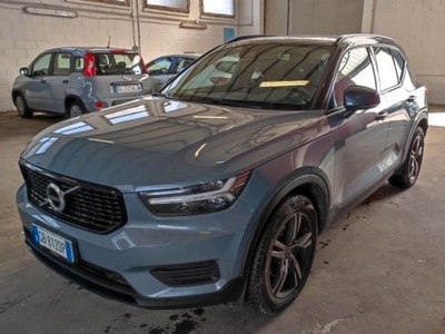 Volvo XC40 XC 40 D3 Geartronic R-design TETTO NAVY LED 19'