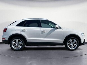 AUDI Q3 2.0 TDI 120 CV Business