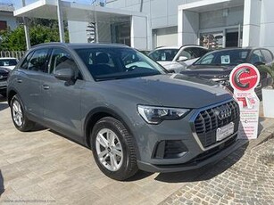 AUDI Q3 35 TDI S tronic Business