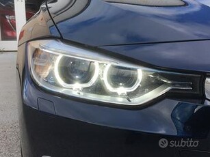 BMW 320d Touring Luxury - Automatica