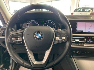 BMW SERIE 3 d Sport auto PELLE ROSSA FULL LED NAVI PRONTA