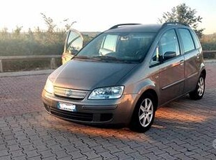 FIAT Idea - 2010- 1,4 16v- 70kw - Perfetta