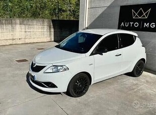 Lancia Ypsilon 1.2 5p GPL Ecochic Gold-NEOPATENTAT