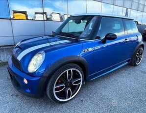 MINI John Cooper Works R53