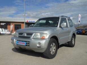 MITSUBISHI Pajero (2000-2007)