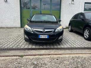 Opel Astra 1.4 16V Twinport 5 porte Enjoy