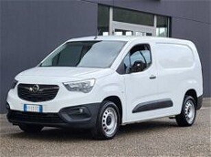 Opel Combo Furgone Cargo XL 1.5 Diesel 100CV PL 950kg Edition del 2019 usata a Foggia