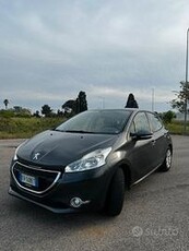 Peugeot 208 1.2vti economicissima ok neopatentati