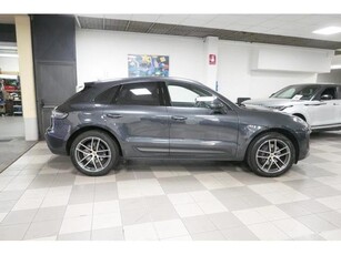 PORSCHE MACAN 2.0