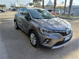 Renault Captur Plug-in Hybrid E-Tech 160 CV Intens del 2021 usata a Bari