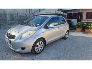 TOYOTA Yaris 1.0 5p. Sol