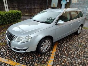 VOLKSWAGEN Passat 2.0 TDi DSG VARIANT