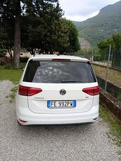 VOLKSWAGEN Touran - 2016