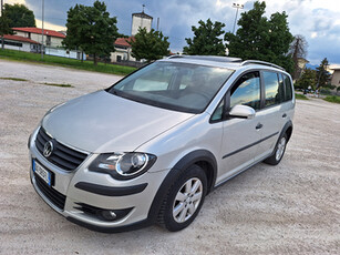 Volkswagen touran cross 2.0 tdi