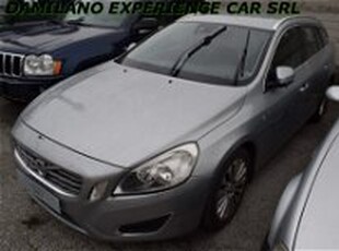 Volvo V60 D3 Geartronic Kinetic del 2013 usata a Cuneo