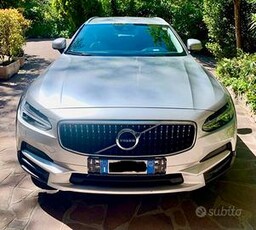 Volvo V90 cross country