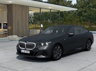 2024 BMW 520