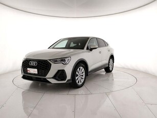 Audi Q3 35 TFSI S tronic Business 110 kW