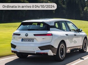 BMW iX xDrive40 Elettrica