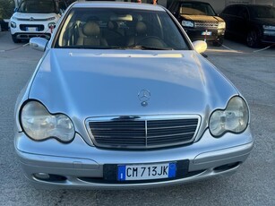 MERCEDES C 220