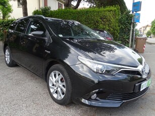 Toyota Auris 1.8 Hybrid