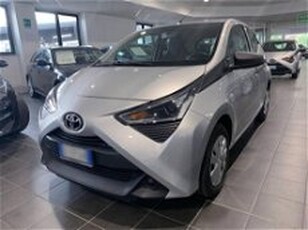 Toyota Aygo 1.0 VVT-i 72 CV 5 porte x-play MMT del 2021 usata a Torino