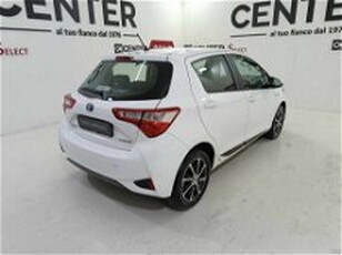 Toyota Yaris 1.5 Hybrid 5 porte Lounge del 2018 usata a Salerno