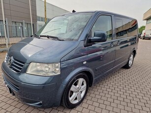 Volkswagen Multivan 2.5 TDI