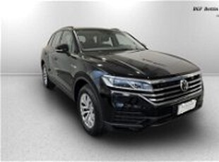 Volkswagen Touareg 3.0 V6 tdi scr Elegance 231cv auto del 2019 usata a Piove di Sacco