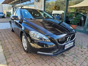 VOLVO V40 D2 Business