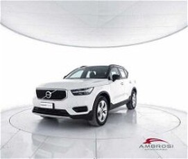 Volvo XC40 D3 Momentum N1 del 2019 usata a Viterbo