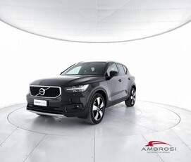 VOLVO XC40 T2 Geartronic Momentum Pro Benzina