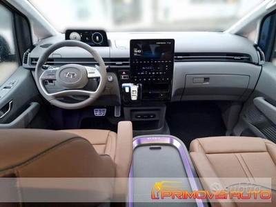 HYUNDAI Staria 2.2 AT 2WD 7 posti Luxury